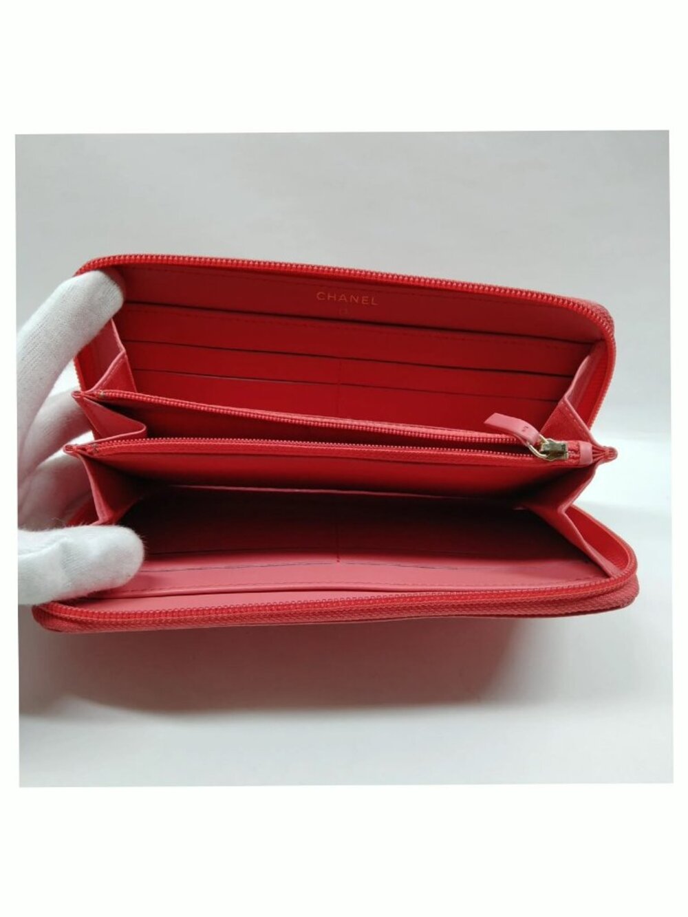 Authentic Chanel CC Zip Around Wallet Caviar Leather Long Wallet Luxury Designer - Picture 6 of 9